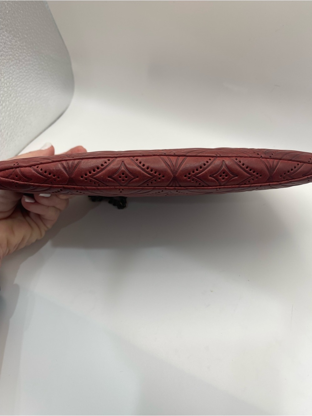 Fossil Embossed Leather Burgundy Frame Clutch with Optional Chain Strap - Picture 7 of 7